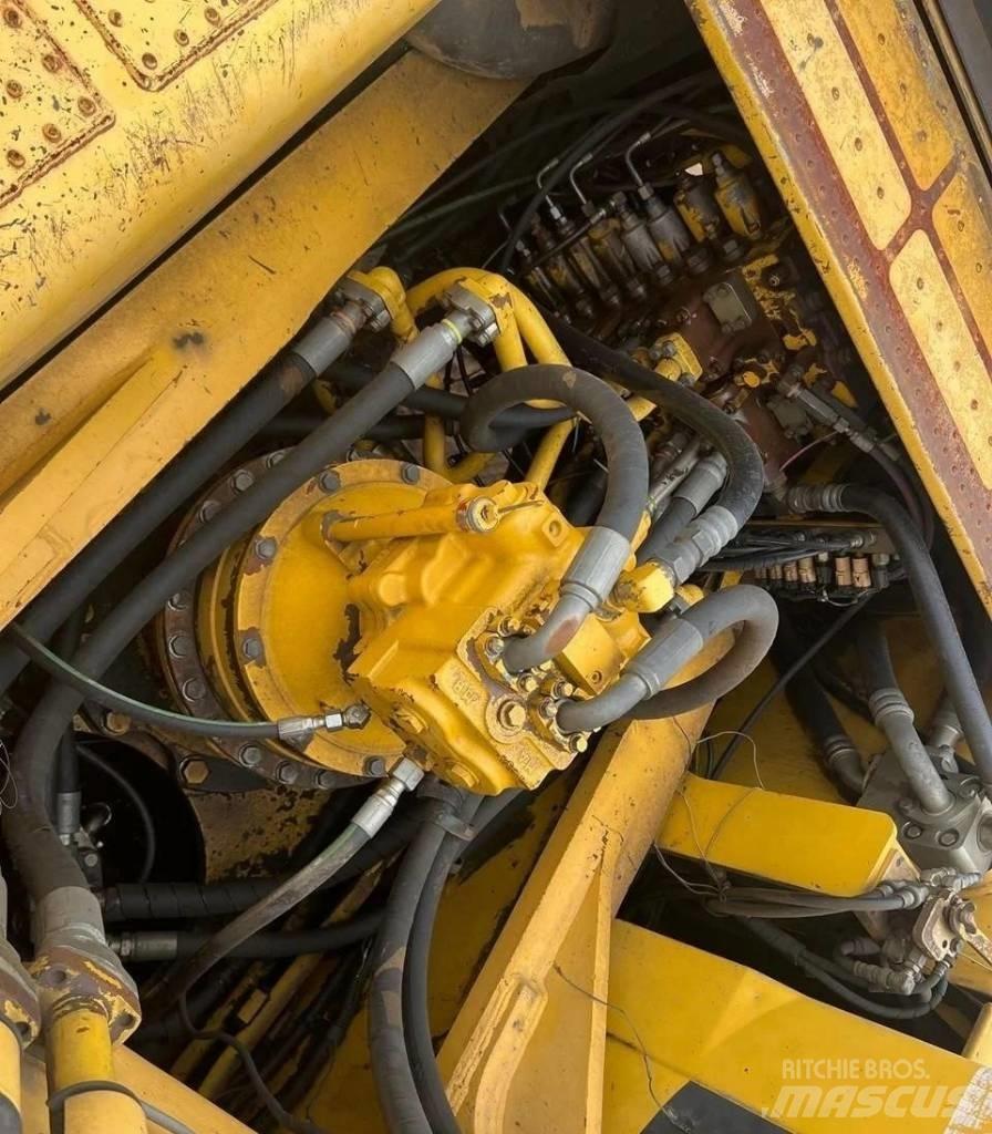 Komatsu PC 450 LC-8 Vikšriniai ekskavatoriai