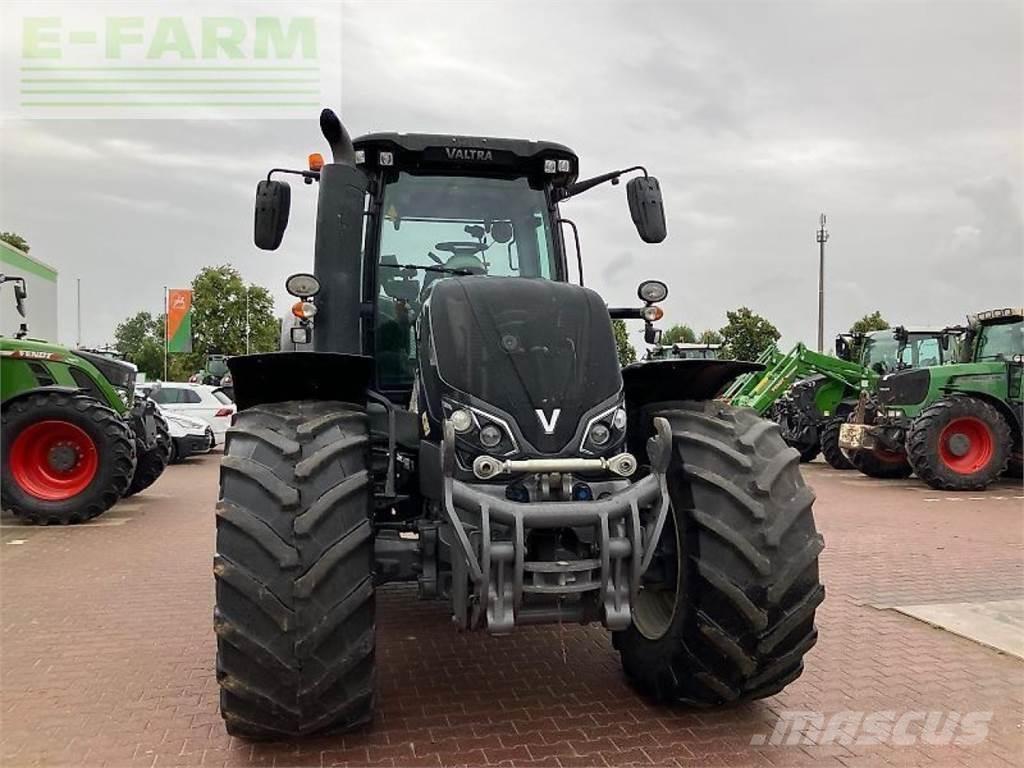 Valtra s 394 Traktoriai