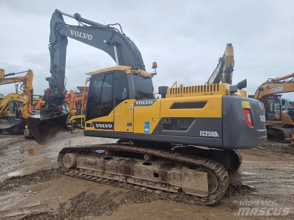 Volvo EC 250 D L Vikšriniai ekskavatoriai