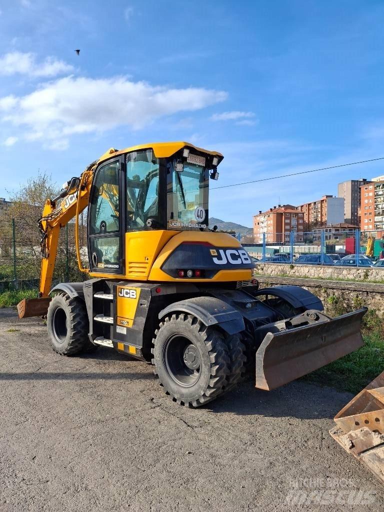 JCB Hydradig 110W Ratiniai ekskavatoriai