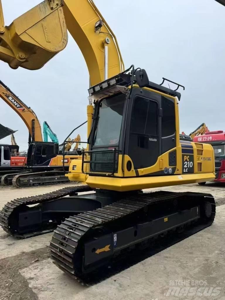 Komatsu 210LC-8 Vikšriniai ekskavatoriai