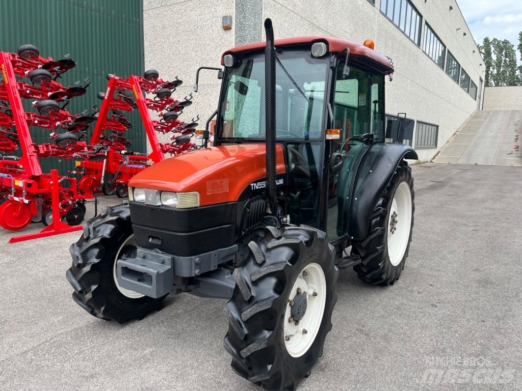 New Holland TN 55 D Traktoriai