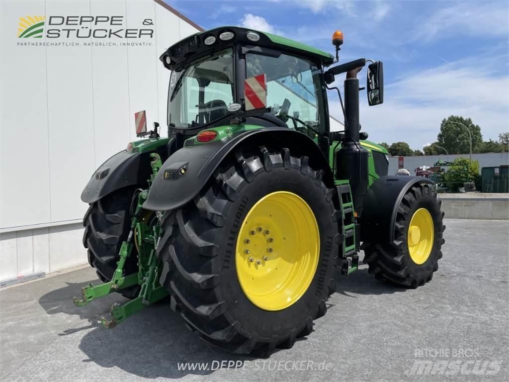 John Deere 6230R Traktoriai