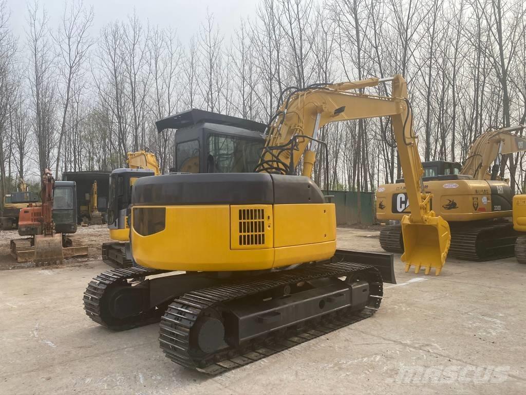 Komatsu PC128US Vikšriniai ekskavatoriai