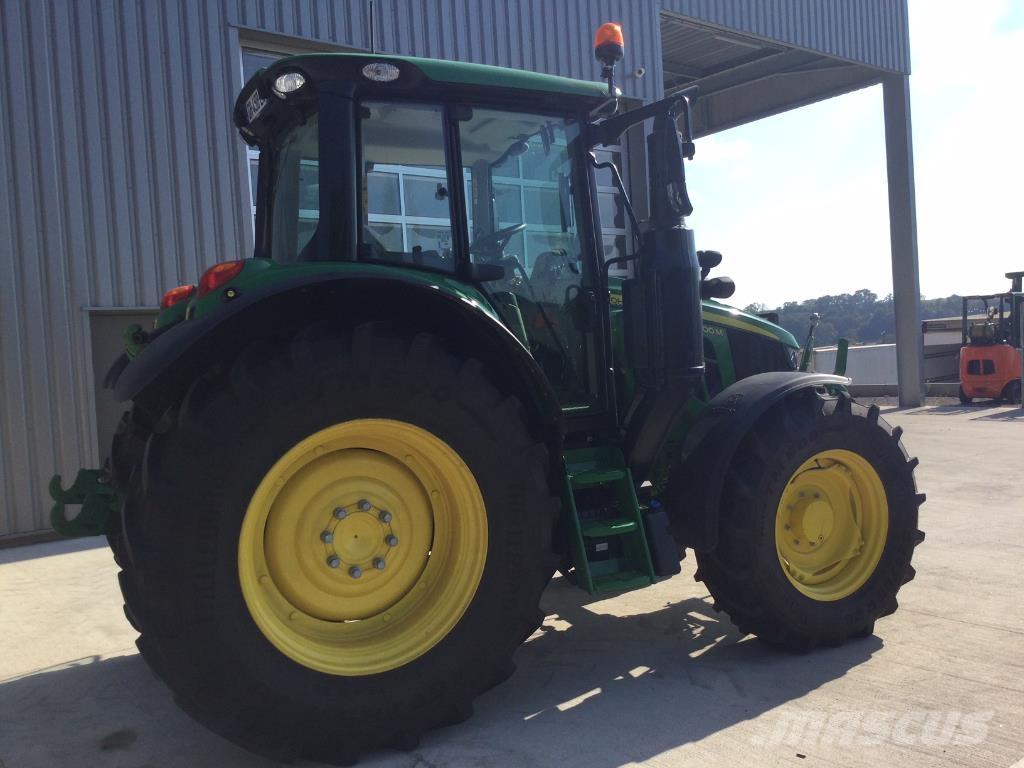 John Deere 6100M Traktoriai