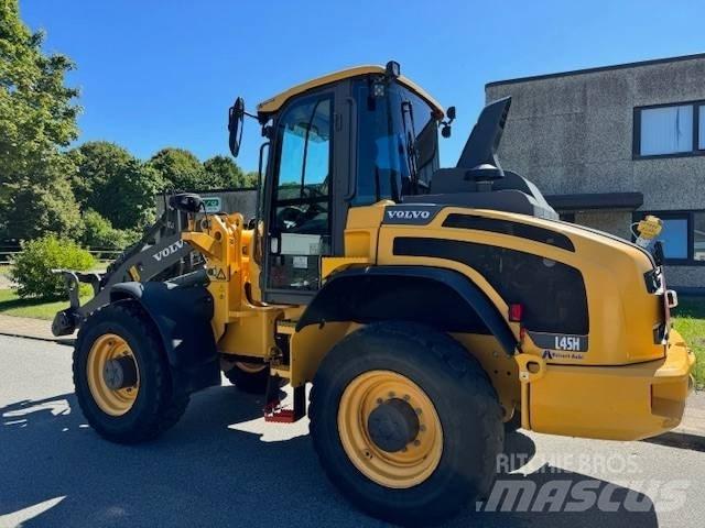 Volvo L 45 H Naudoti ratiniai krautuvai