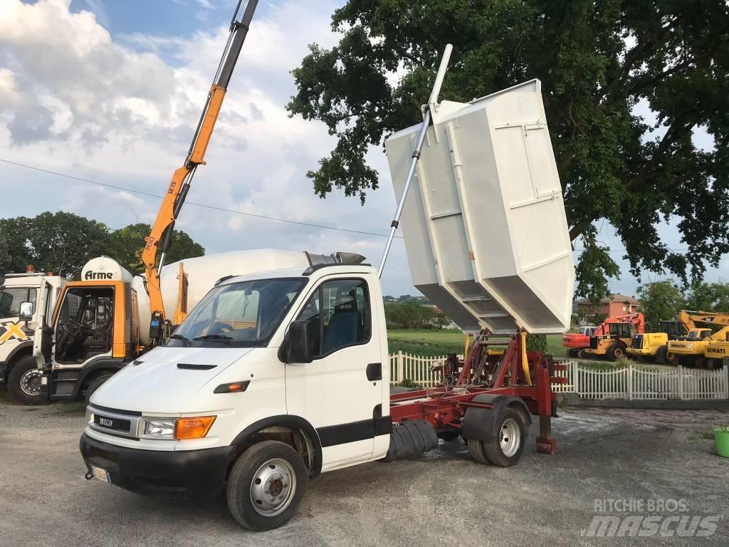 Iveco Daily 35-150 Savivarčių priekabų vilkikai