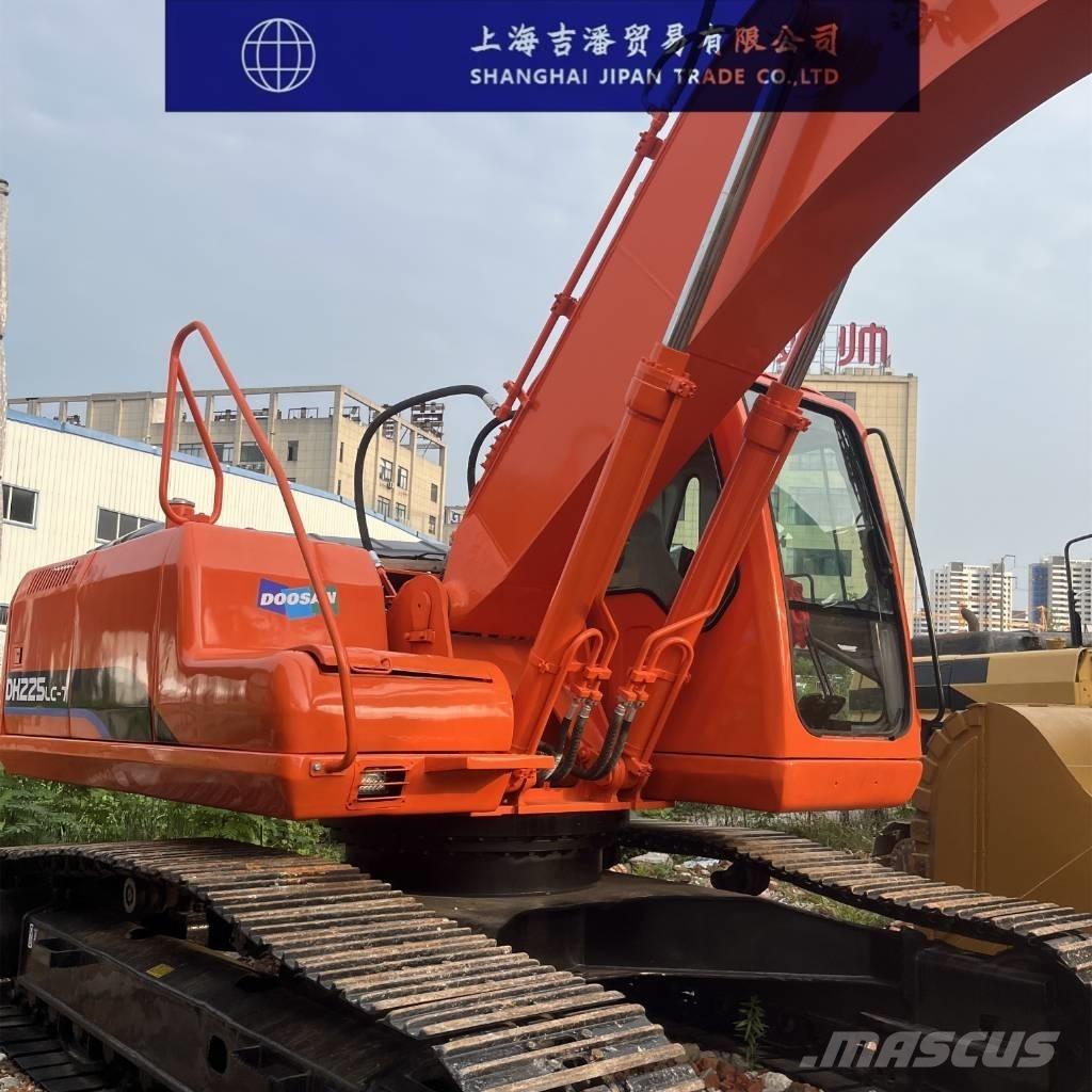 Doosan DH 225 Vikšriniai ekskavatoriai