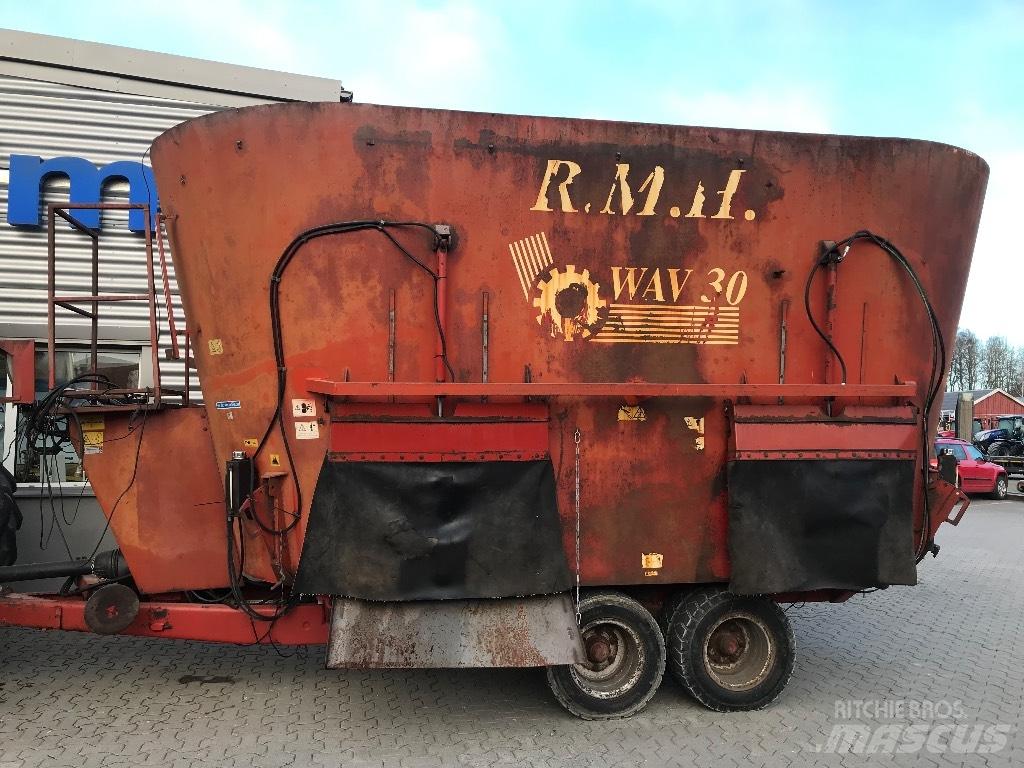  R.M.H WAV 30 Pašarų maišytuvai-dalytuvai