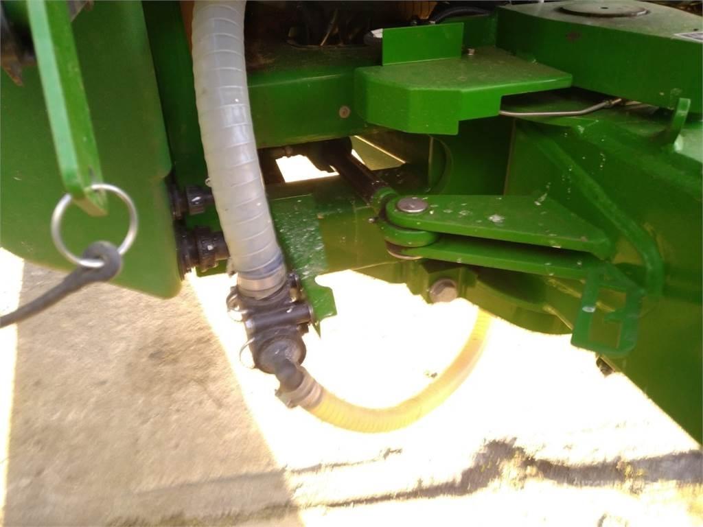 John Deere 740i Prikabinami purkštuvai