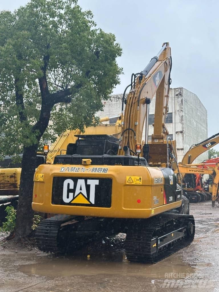 CAT CAT324D Vidutinės galios ekskavatoriai 7-12 t