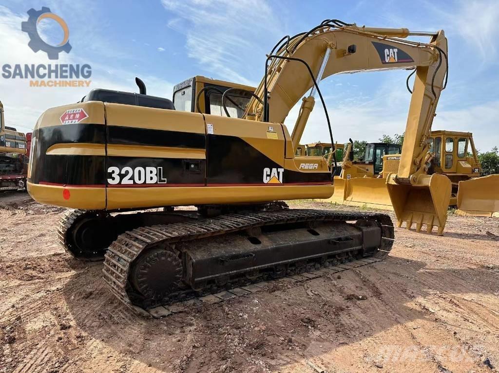 CAT 320B Vikšriniai ekskavatoriai
