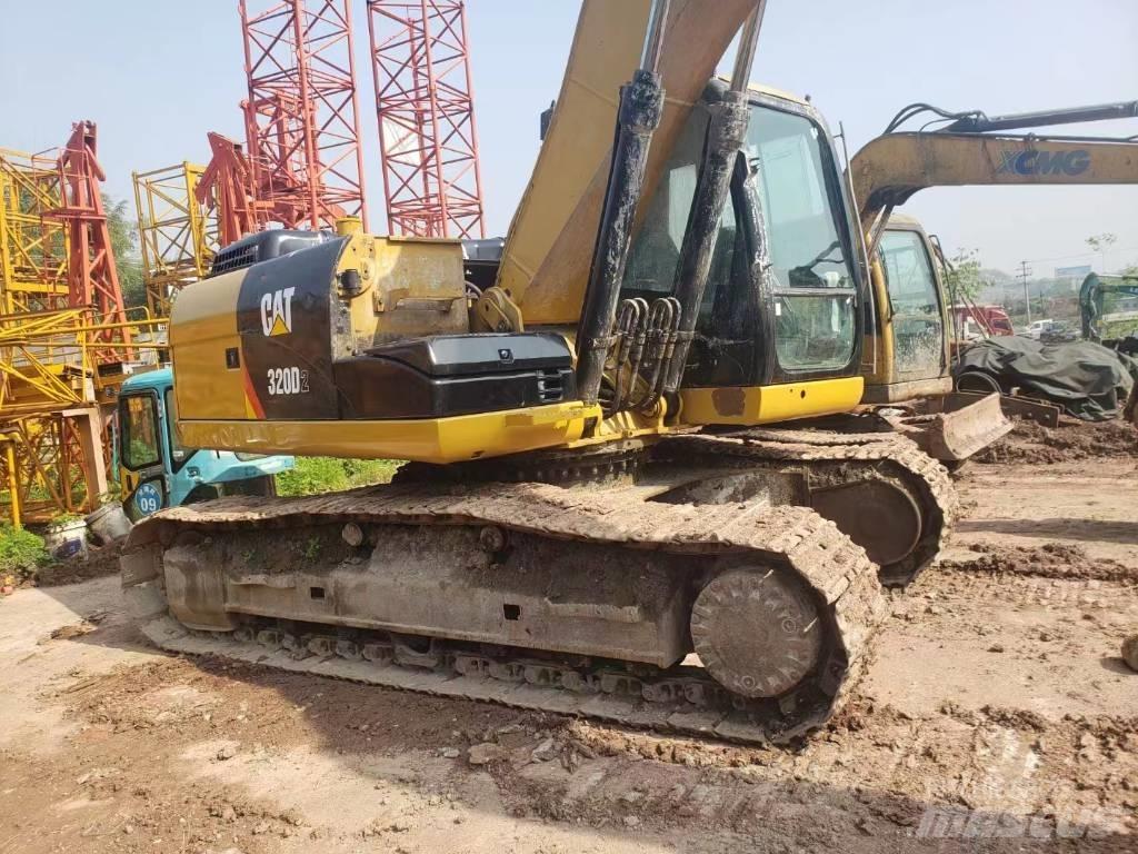 CAT 320 D Vikšriniai ekskavatoriai