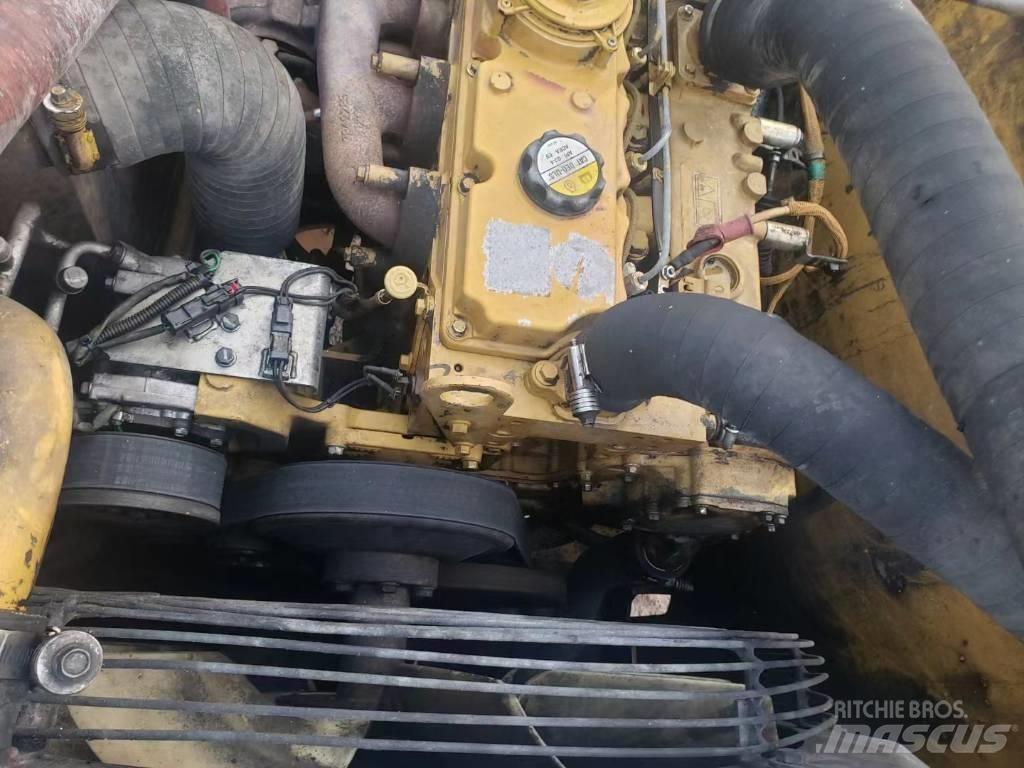 CAT 320 D Vikšriniai ekskavatoriai