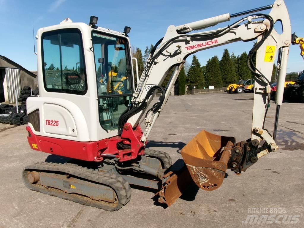 Takeuchi TB 225 Mini ekskavatoriai < 7 t