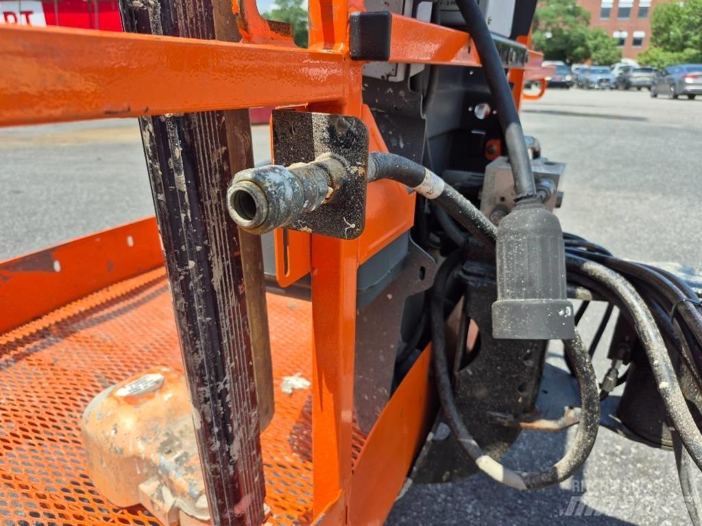 JLG 600 S Teleskopiniai keltuvai