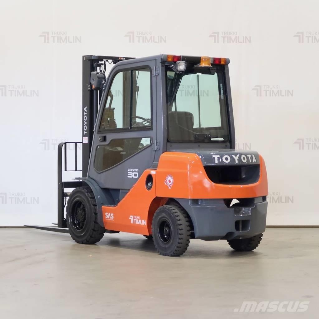 Toyota 02-8FDF30 Dyzeliniai krautuvai