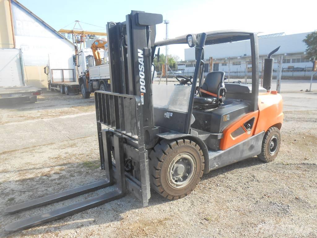 Doosan D50 SC-09 Dyzeliniai krautuvai