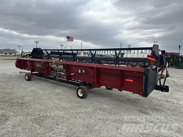 Case IH 1020 Derliaus nuėmimo kombainų galvos