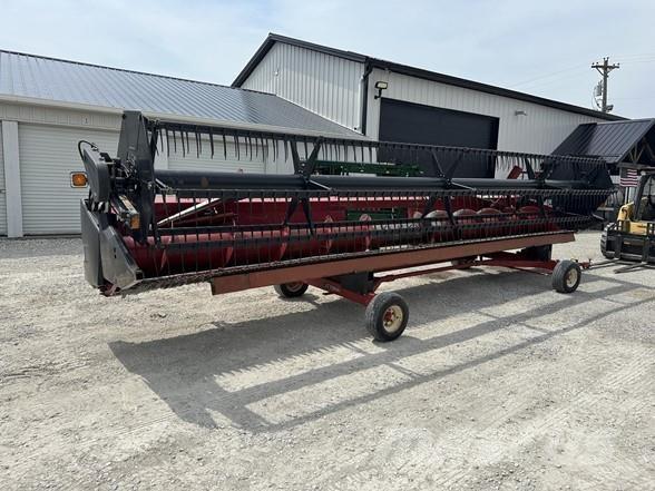 Case IH 1020 Derliaus nuėmimo kombainų galvos