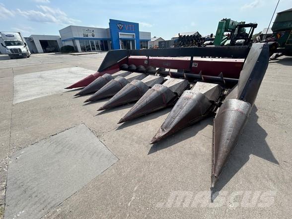 Case IH 1063 Derliaus nuėmimo kombainų galvos