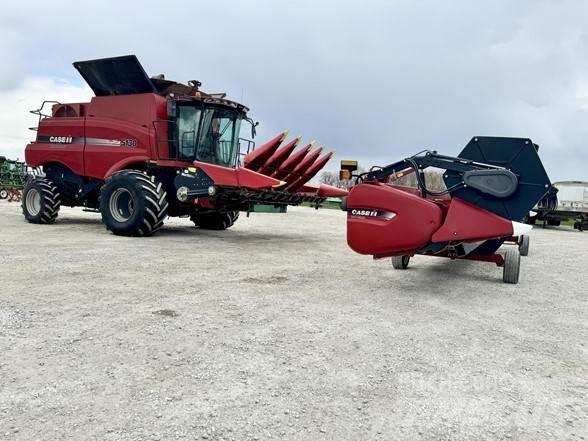 Case IH 5130 Derliaus nuėmimo kombainai