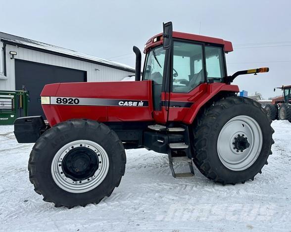 Case IH 8920 Traktoriai