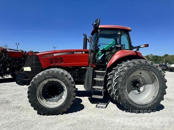 Case IH MX245 Traktoriai