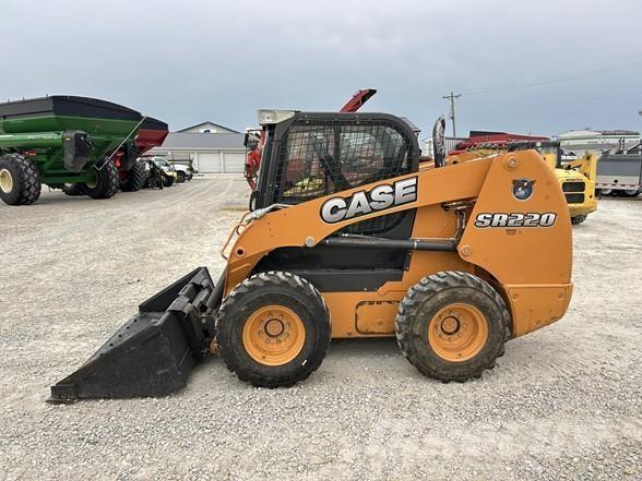 CASE SR220 Krautuvai su šoniniu pasukimu