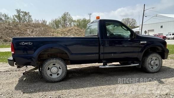 Ford F250 Statyba - Kita