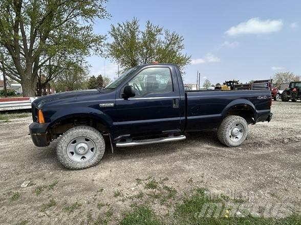 Ford F250 Statyba - Kita