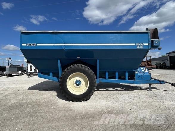 Kinze 1040 Grūdų vežimėliai