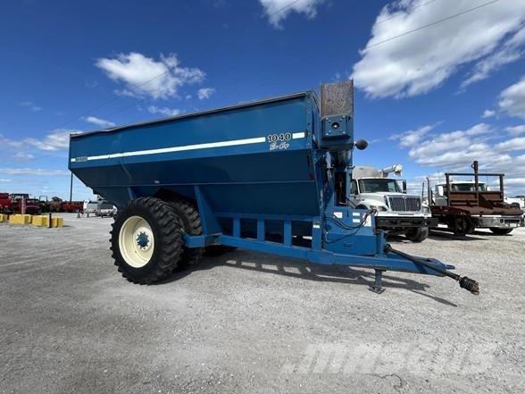 Kinze 1040 Grūdų vežimėliai