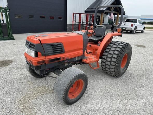 Kubota L4200 Traktoriai
