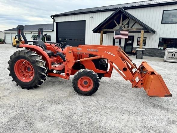 Kubota MX5100D Traktoriai