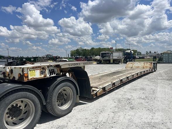 Landoll 825B Žemo iškrovimo puspriekabės