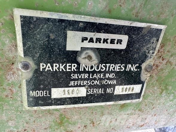 Parker 1180 Grūdų vežimėliai