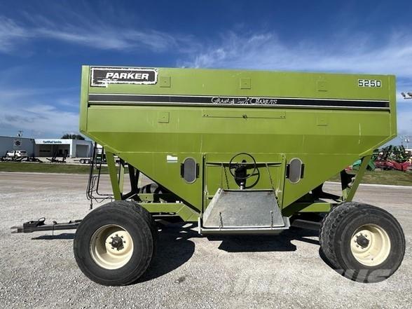 Parker 5250 Grūdų vežimėliai