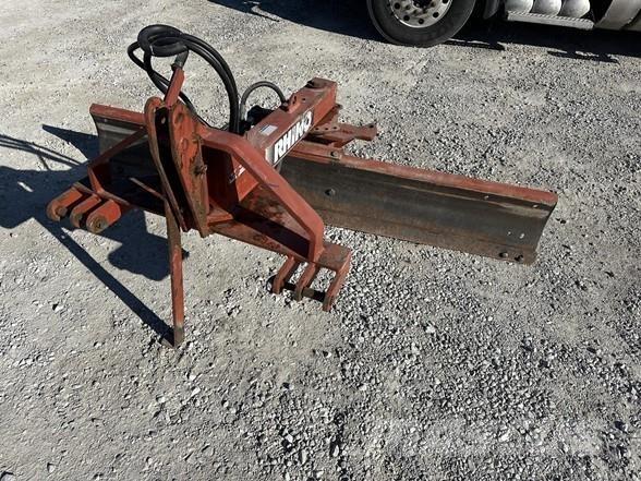 Rhino R800 Kiti naudoti traktorių priedai
