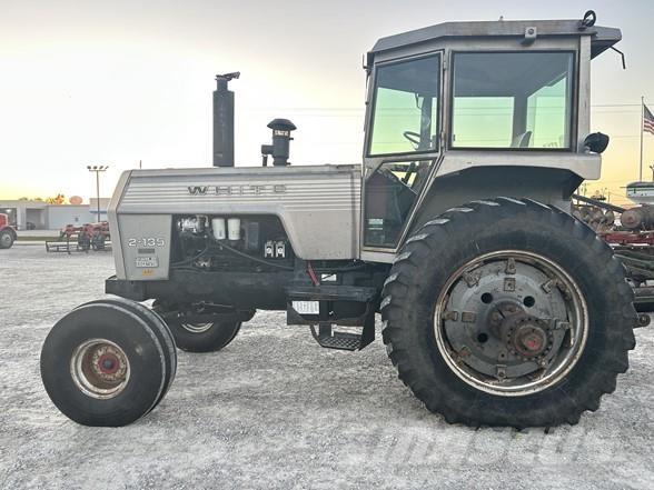 White 2-135 Traktoriai