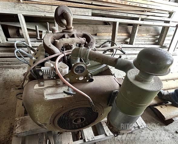  WISCONSIN VH4D Varikliai