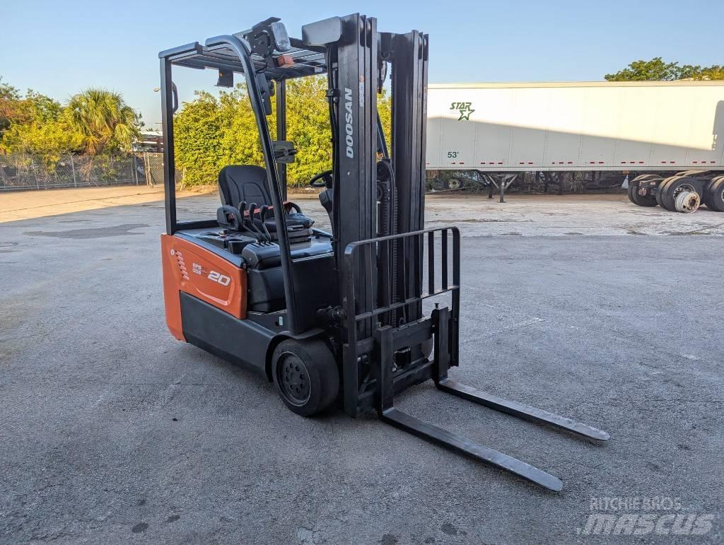 Doosan B 20 T-7 Elektriniai šakiniai krautuvai