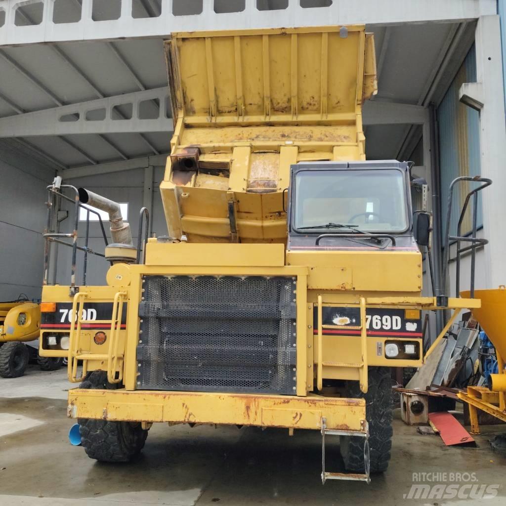 CAT 769 D Atliekų išvežimo technika