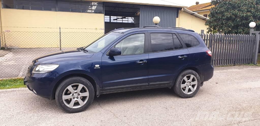 Hyundai SANTA FE Lengvieji automobiliai