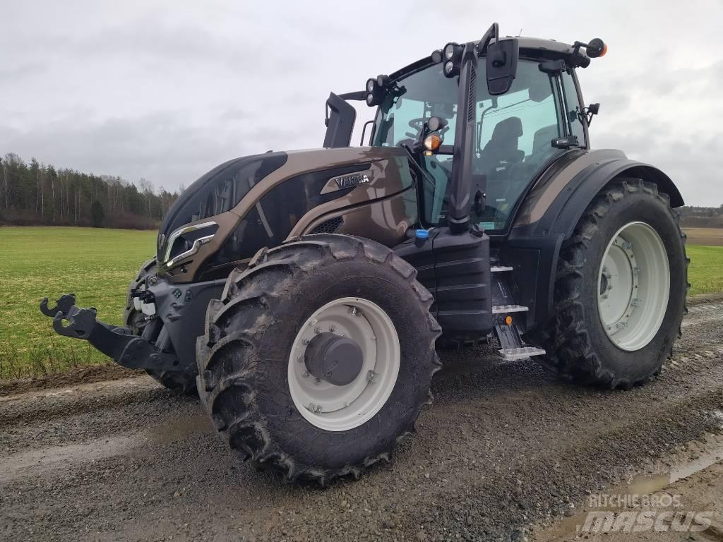 Valtra T 255 Versu Traktoriai