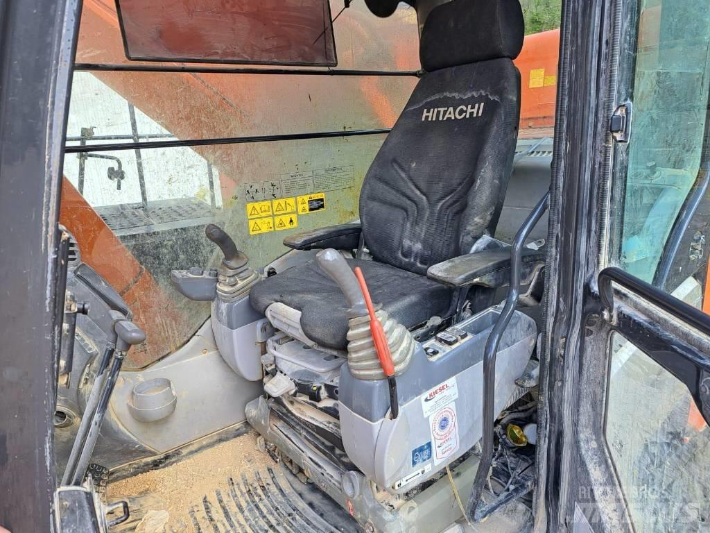 Hitachi ZX670ICH-5B Vikšriniai ekskavatoriai