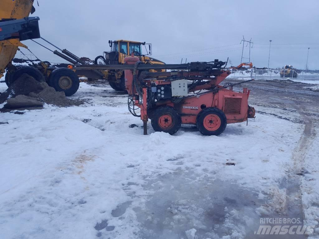 Tamrock COMMANDO 100 Žemės paviršiaus gręžimo technika