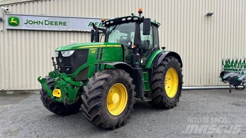 John Deere 6230 R Traktoriai