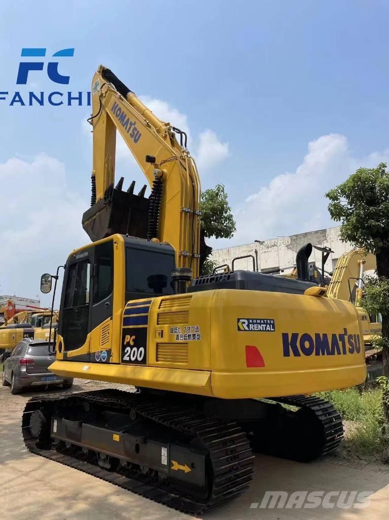 Komatsu PC 200 Vikšriniai ekskavatoriai