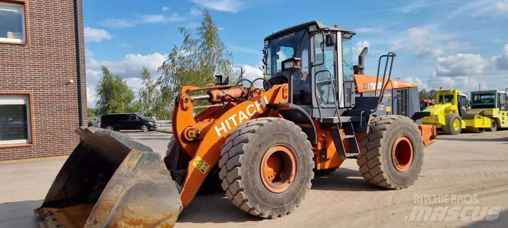 Hitachi ZW 220 Naudoti ratiniai krautuvai